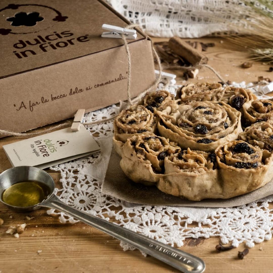 Pitta Nchiusa o mpigliata Calabrese Artigianale Fresca 500/600g - Nonna Calabrese.it