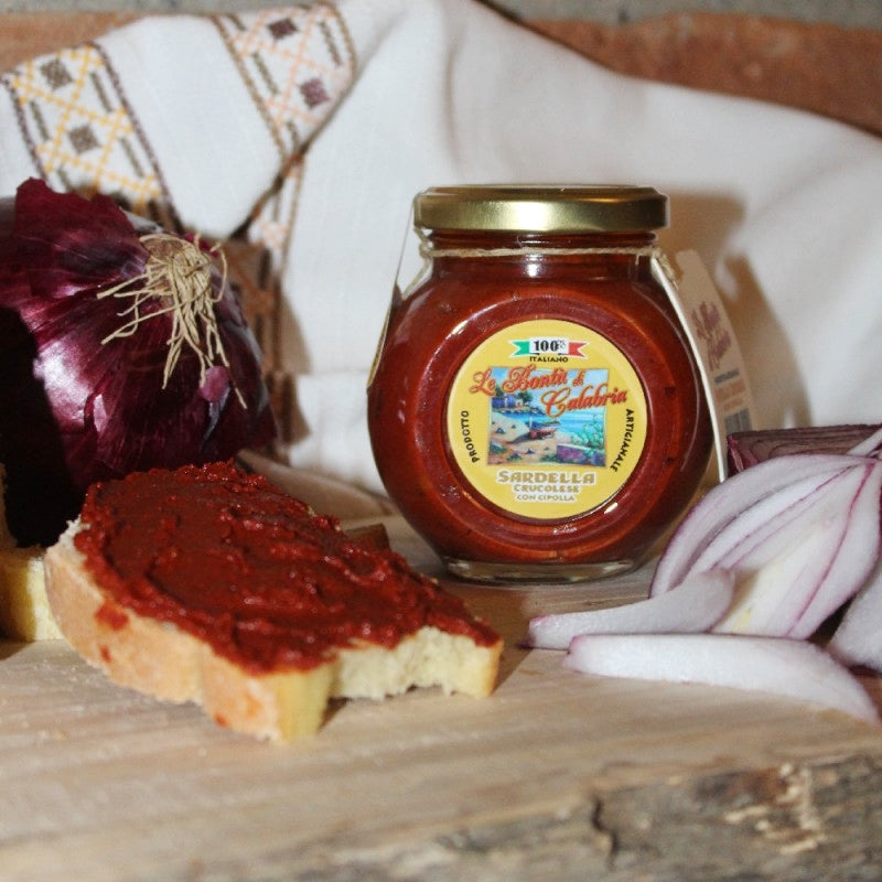 Sardella Calabrese Crucolese con Cipolla Artigianale Originale 200 g - Nonna Calabrese.it